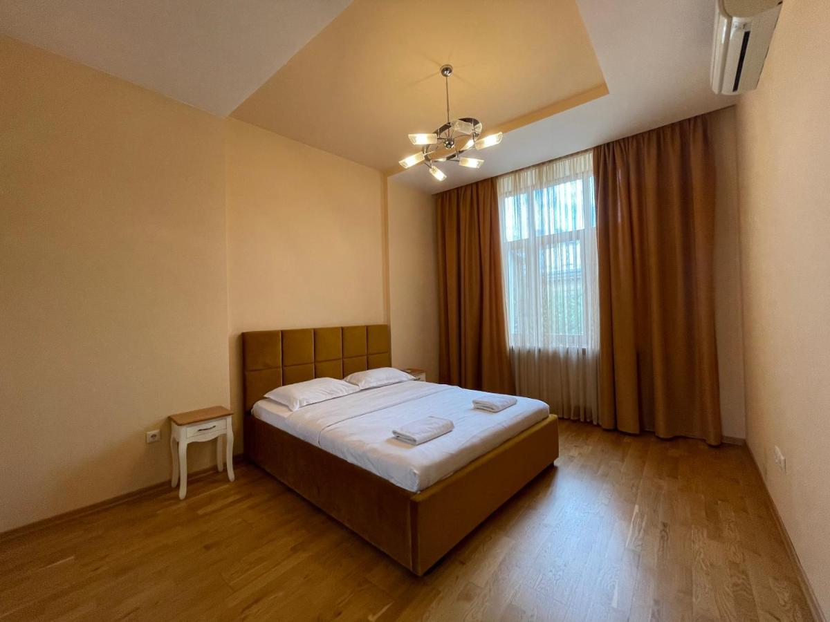 Avangard Qn Romana 26 Apart Lviv Exterior foto